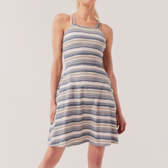 EUC Pact Swell Striped Strappy Fit and Flare Dress Built in Bra Organic Cotton - Picture 1 of 6